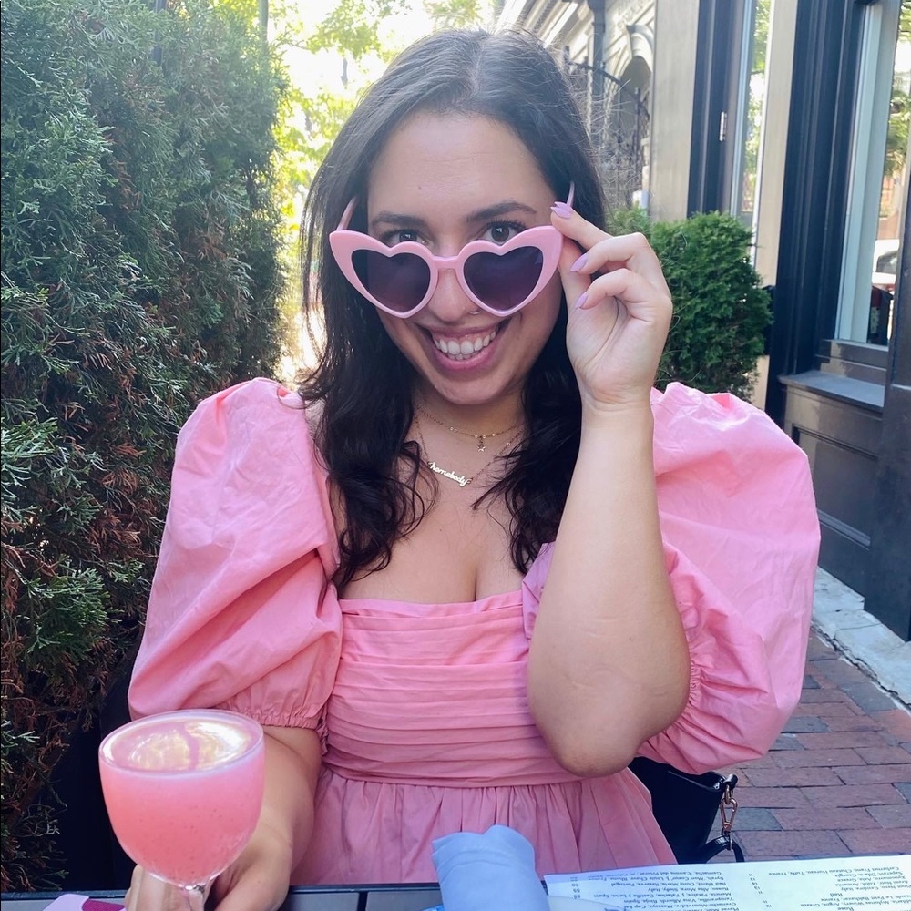 Meet your Posher, Liz